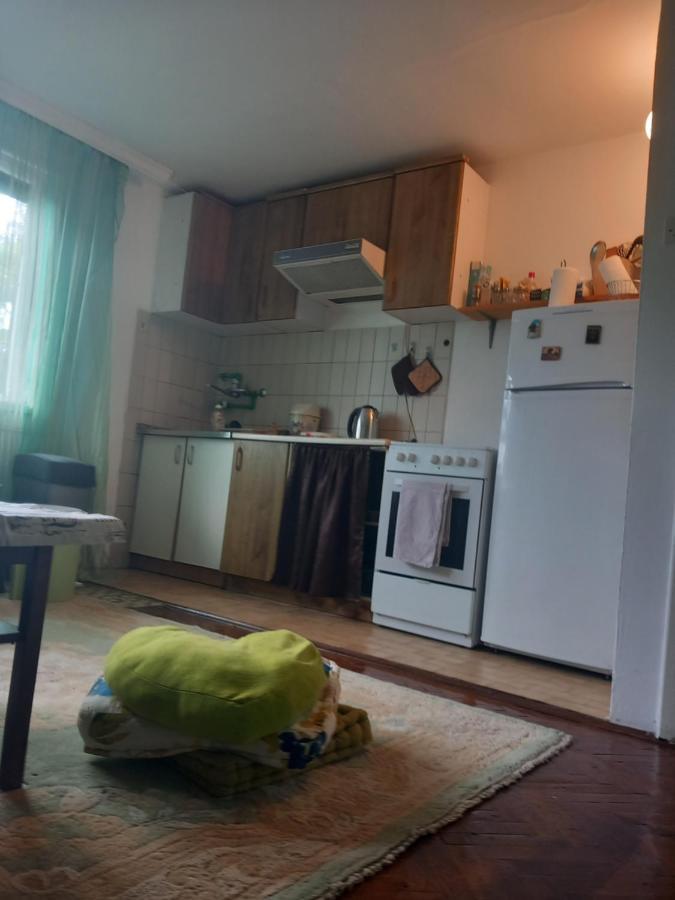 Apartmans Adi SJJ Eksteriør bilde